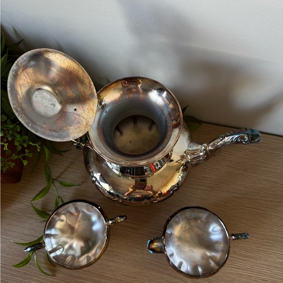 Marlboro Silver Plate with Brass Accents - Picture 5 of 6